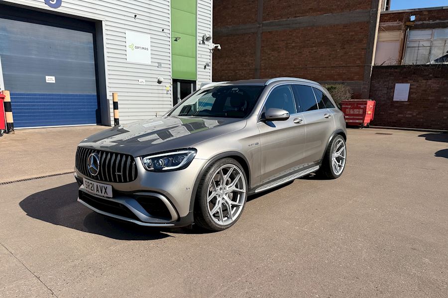 Mercedes GLC63 AMG installed with Vossen HF-5 wheels